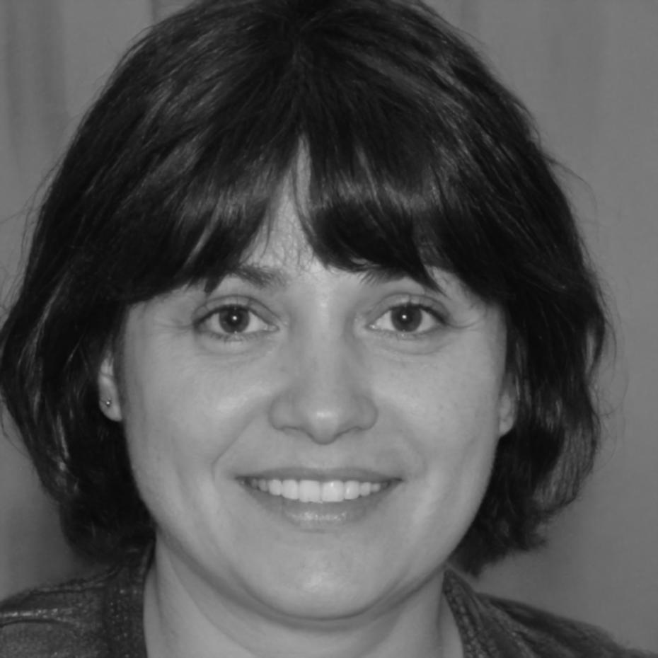 Portrait de Sophie Rousseau, Directrice Stratégique chez mintravixstudio